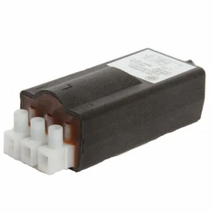 bs-6760-izu-70-400w-3-h-kontaktnyie-1544540801-0